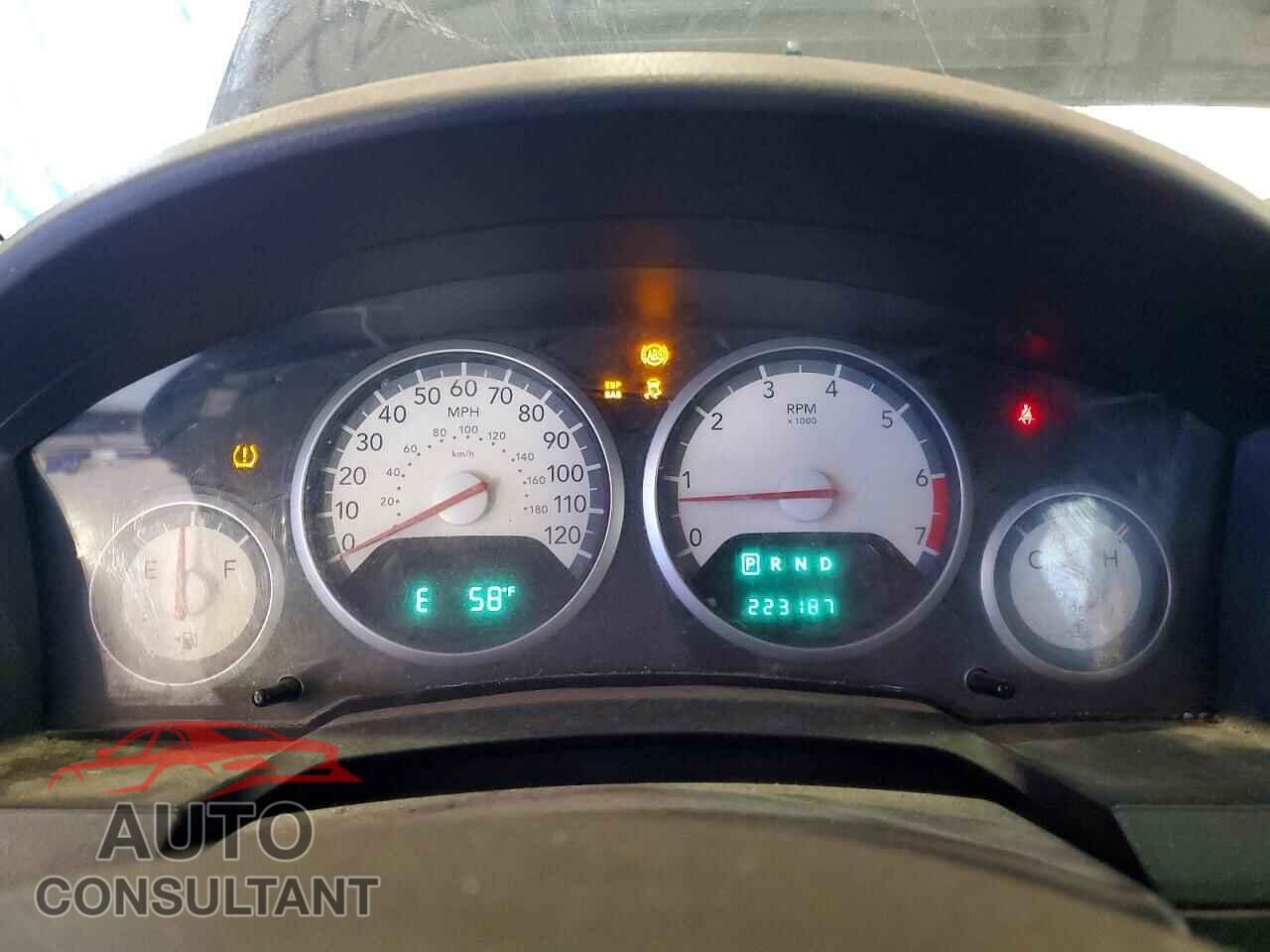 DODGE CARAVAN 2010 - 2D4RN5D15AR180322