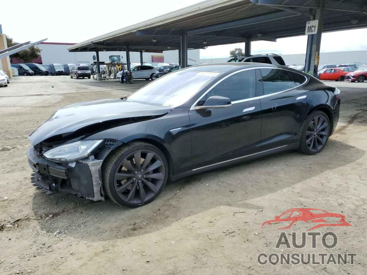 TESLA MODEL S 2013 - 5YJSA1CN0DFP28282