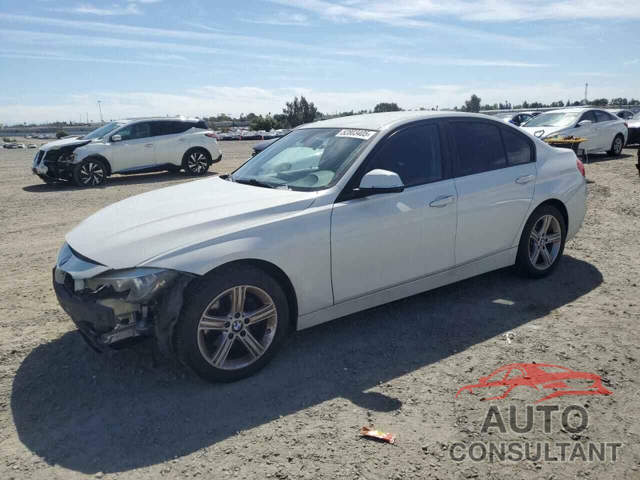 BMW 3 SERIES 2015 - WBA3B1C52FK136581