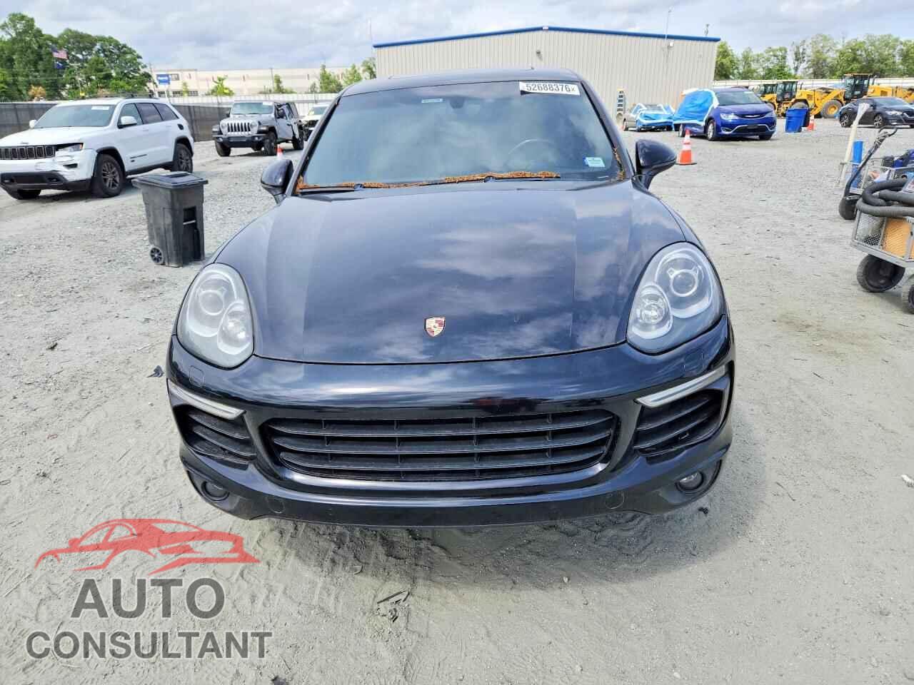 PORSCHE CAYENNE 2018 - WP1AA2A26JKA01395