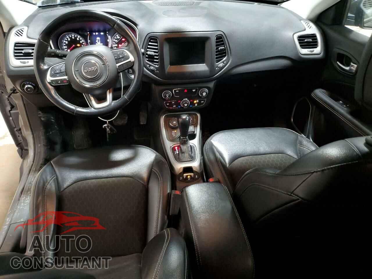 JEEP COMPASS 2020 - 3C4NJDBB9LT240020