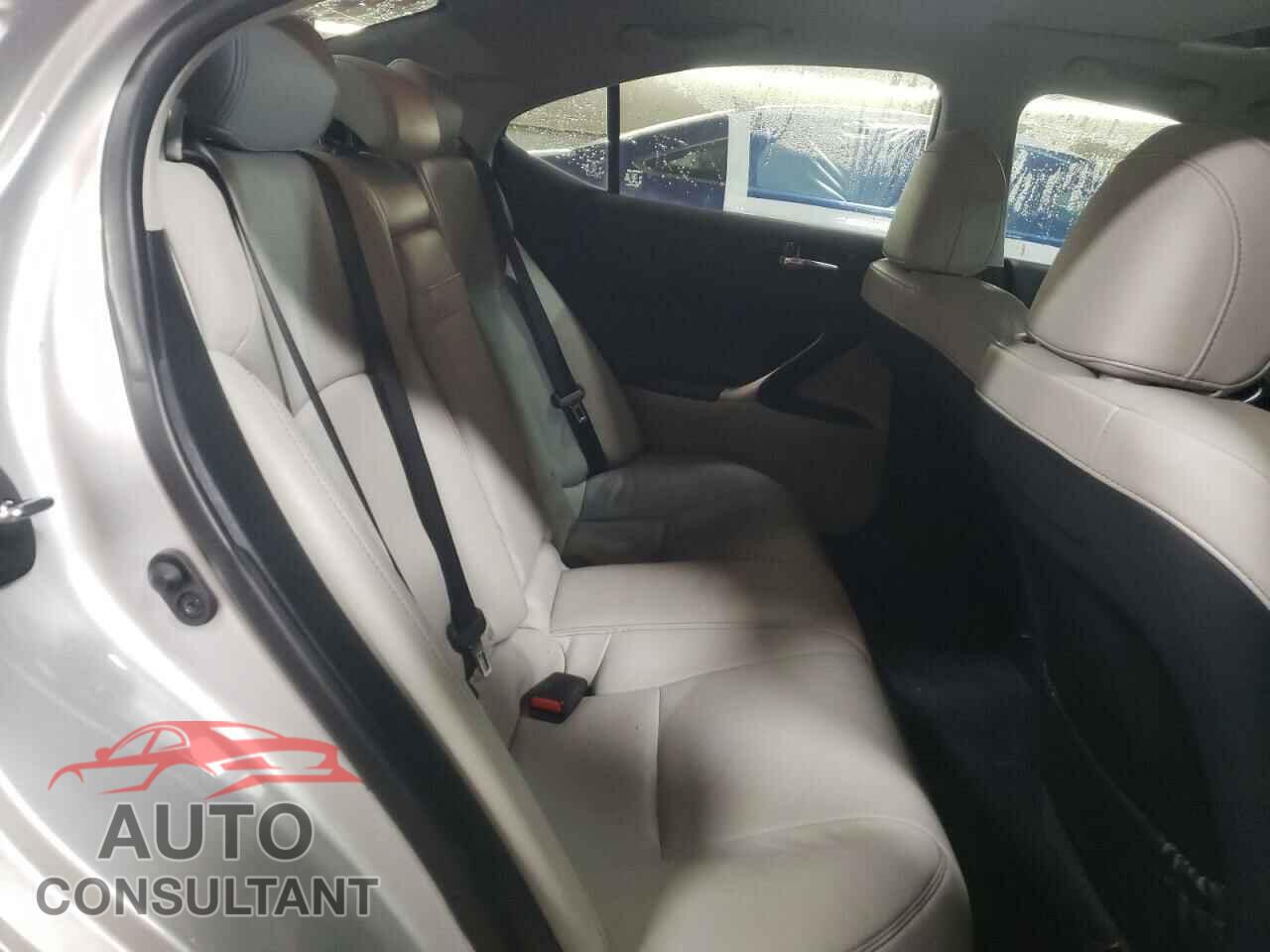 LEXUS IS 2013 - JTHCF5C25D5063740