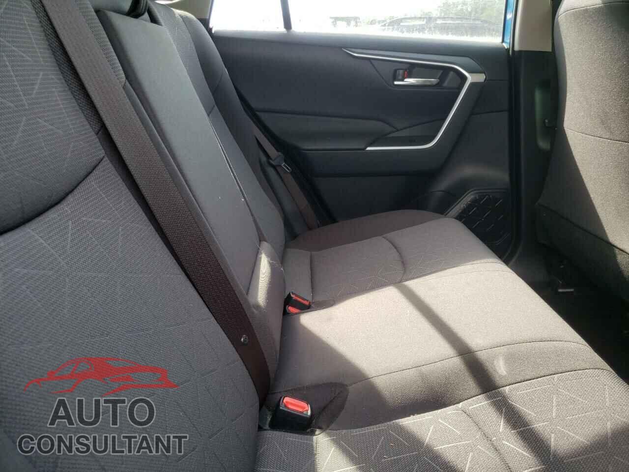 TOYOTA RAV4 2019 - JTMP1RFV8KD503015