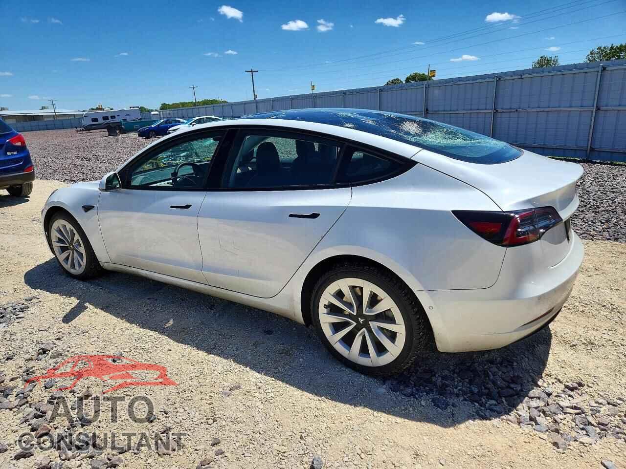 TESLA MODEL 3 2021 - 5YJ3E1EA3MF017775