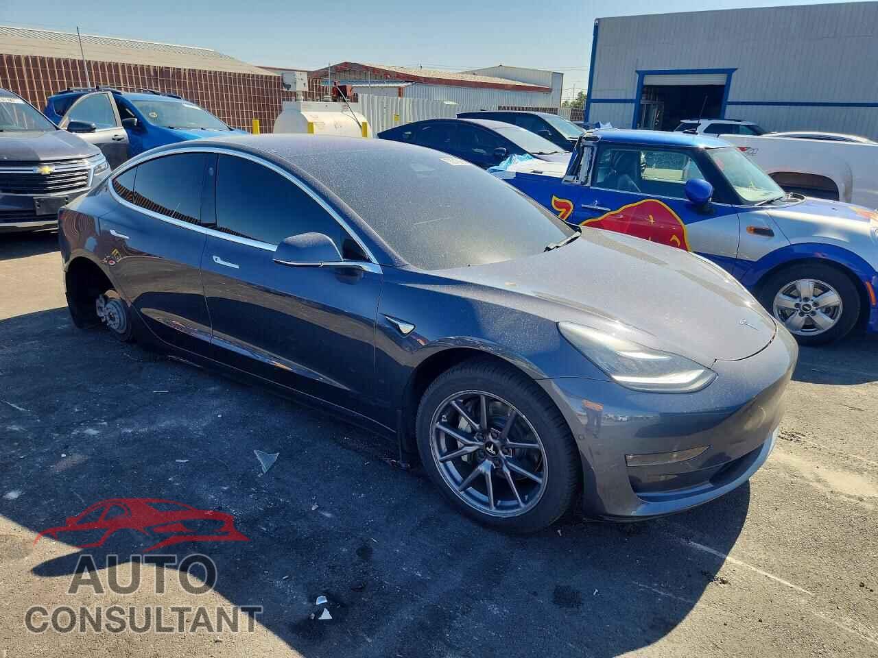 TESLA MODEL 3 2018 - 5YJ3E1EA9JF166915