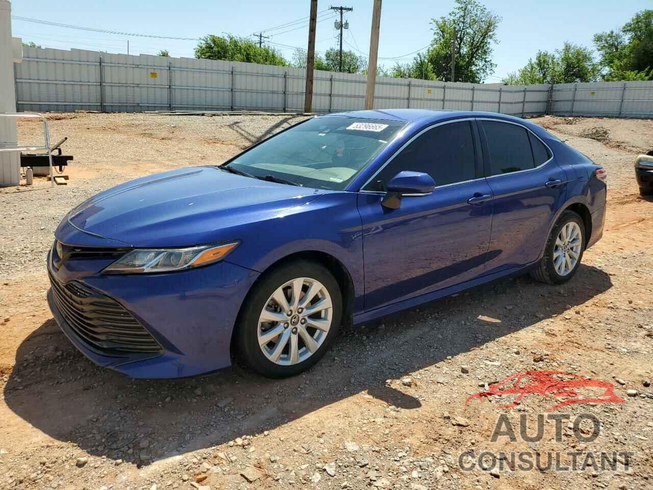 TOYOTA CAMRY 2018 - 4T1B11HK3JU584191