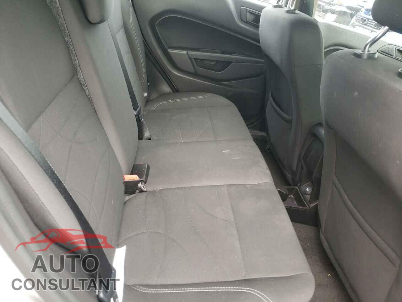 FORD FIESTA 2017 - 3FADP4EJ9HM161404