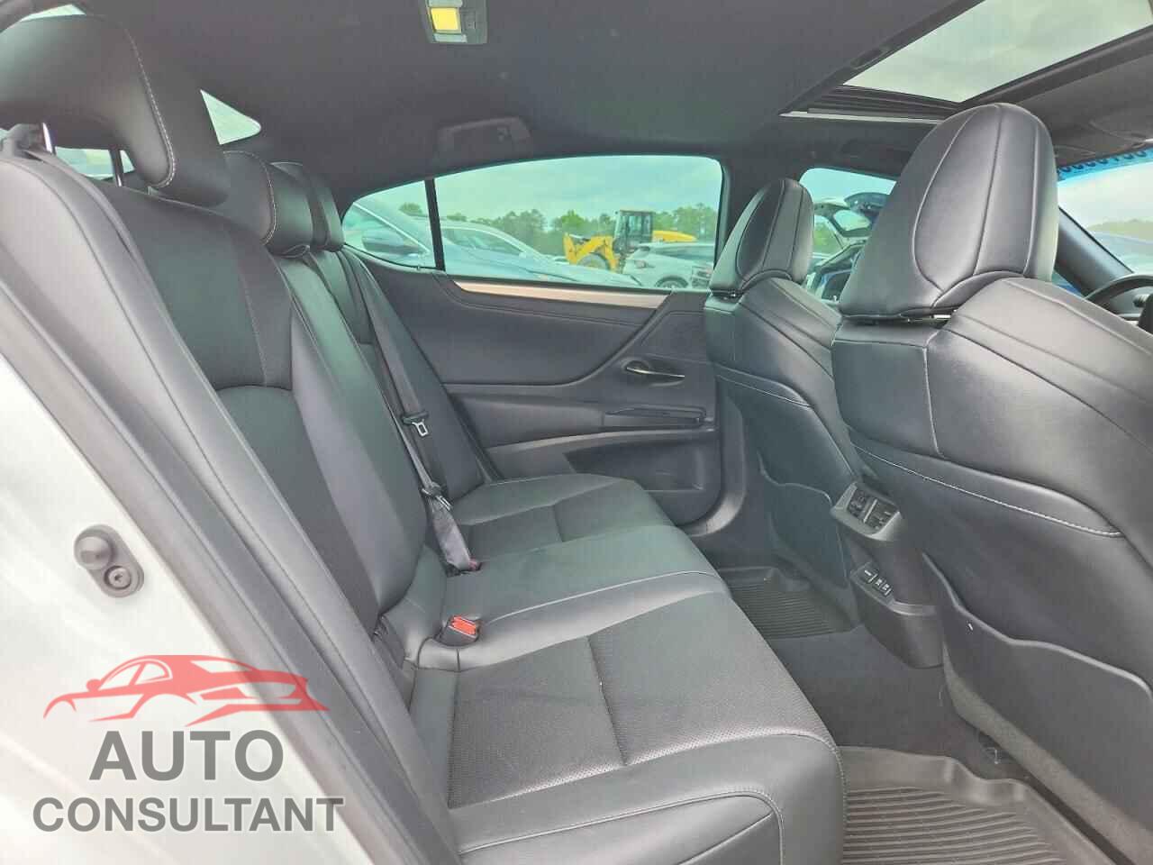 LEXUS ES350 2020 - 58AGZ1B14LU053382