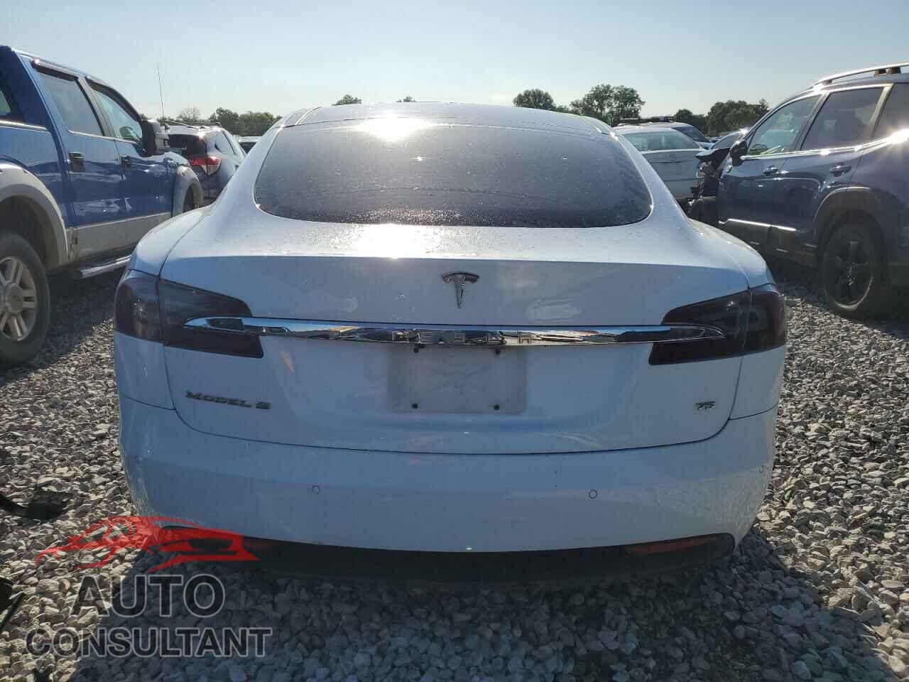 TESLA MODEL S 2016 - 5YJSA1E11GF157111