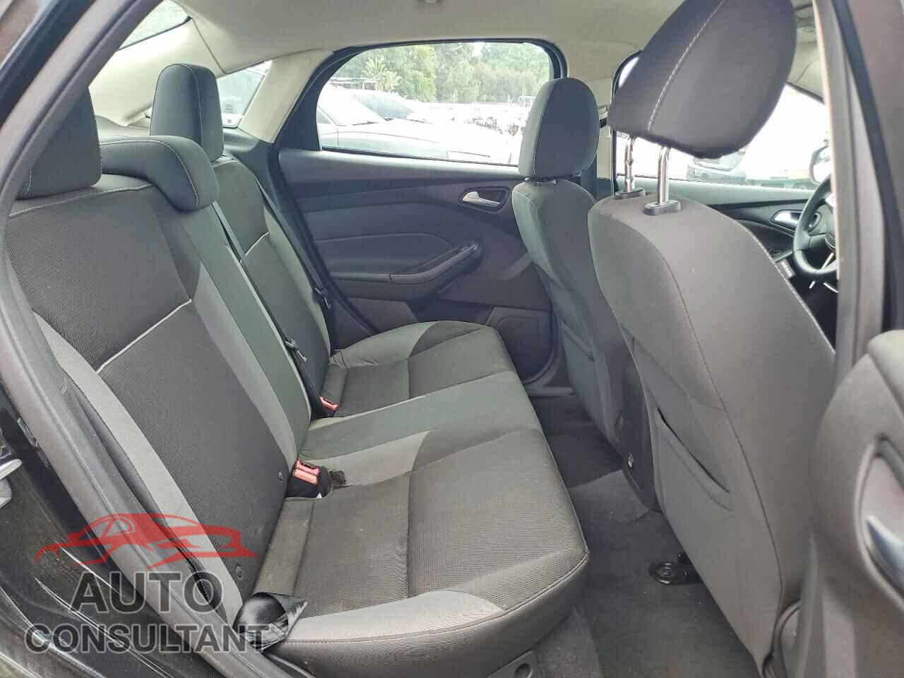 FORD FOCUS 2014 - 1FADP3F28EL219162