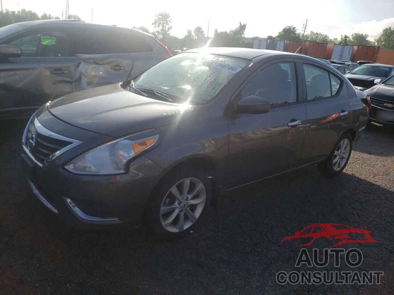 NISSAN VERSA 2017 - 3N1CN7AP0HL890620