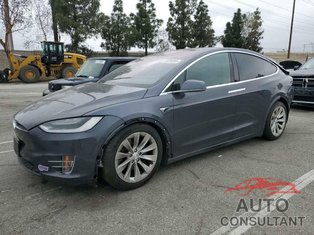 TESLA MODEL X 2018 - 5YJXCAE20JF137366