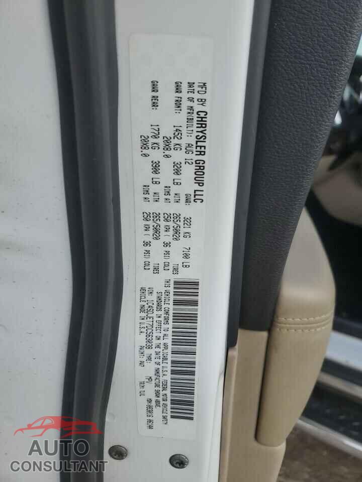 DODGE DURANGO 2013 - 1C4SDJET7DC563038