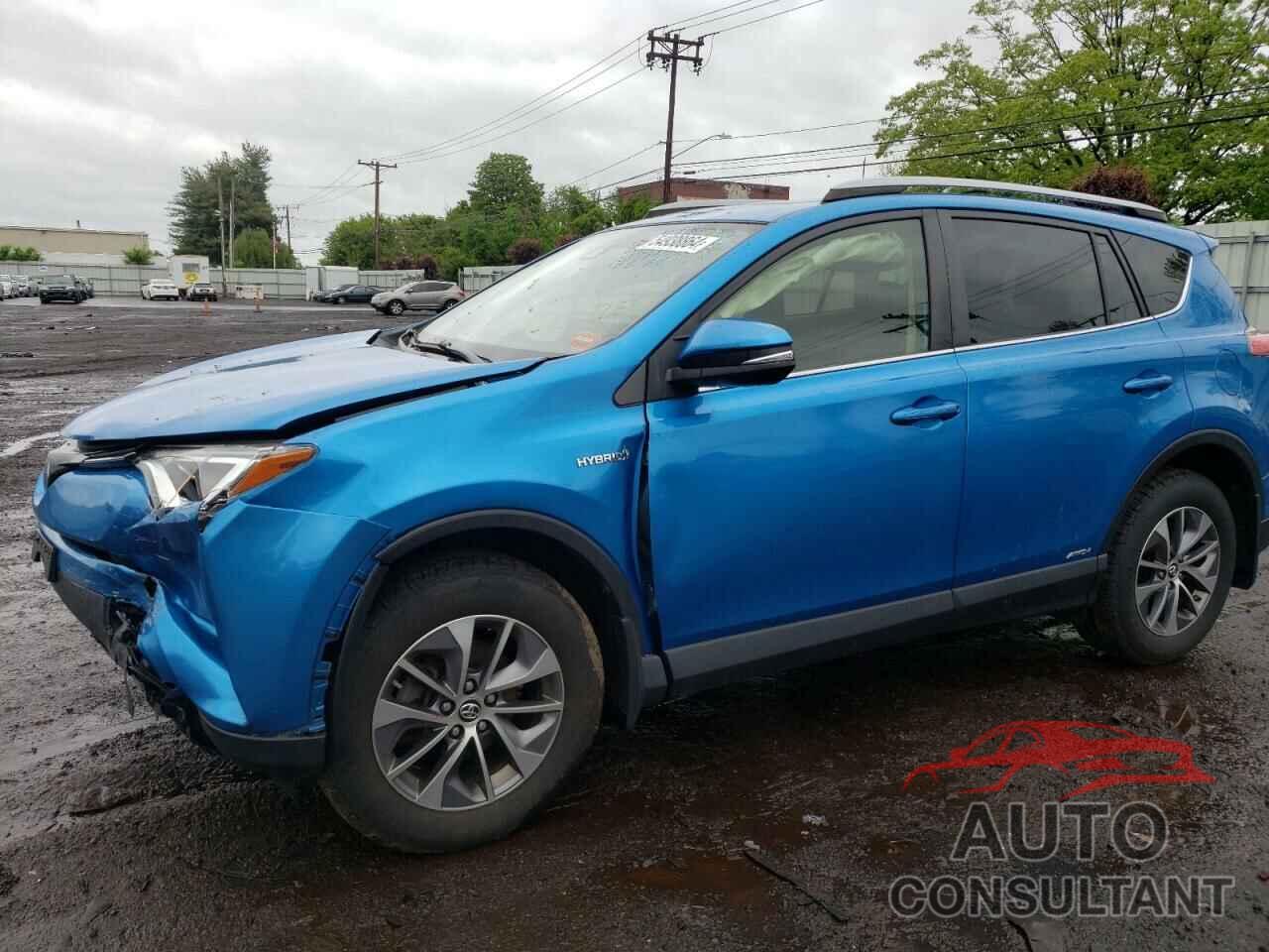 TOYOTA RAV4 2017 - JTMRJREV8HD081721
