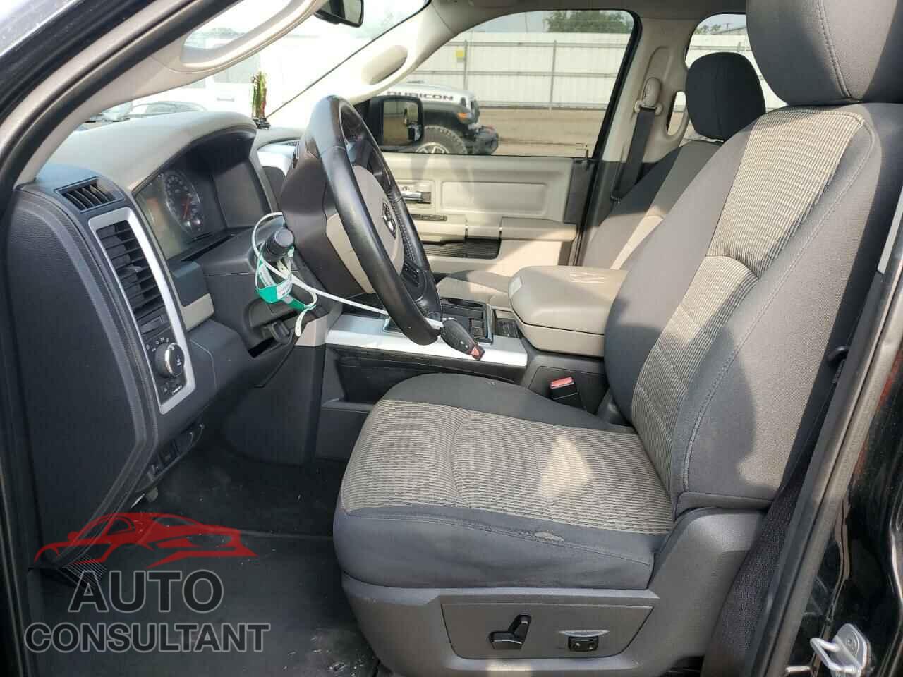 DODGE RAM 1500 2012 - 1C6RD7LT4CS140157
