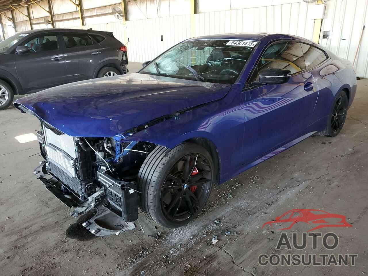 BMW M4 2024 - WBA83AP00RCP43112