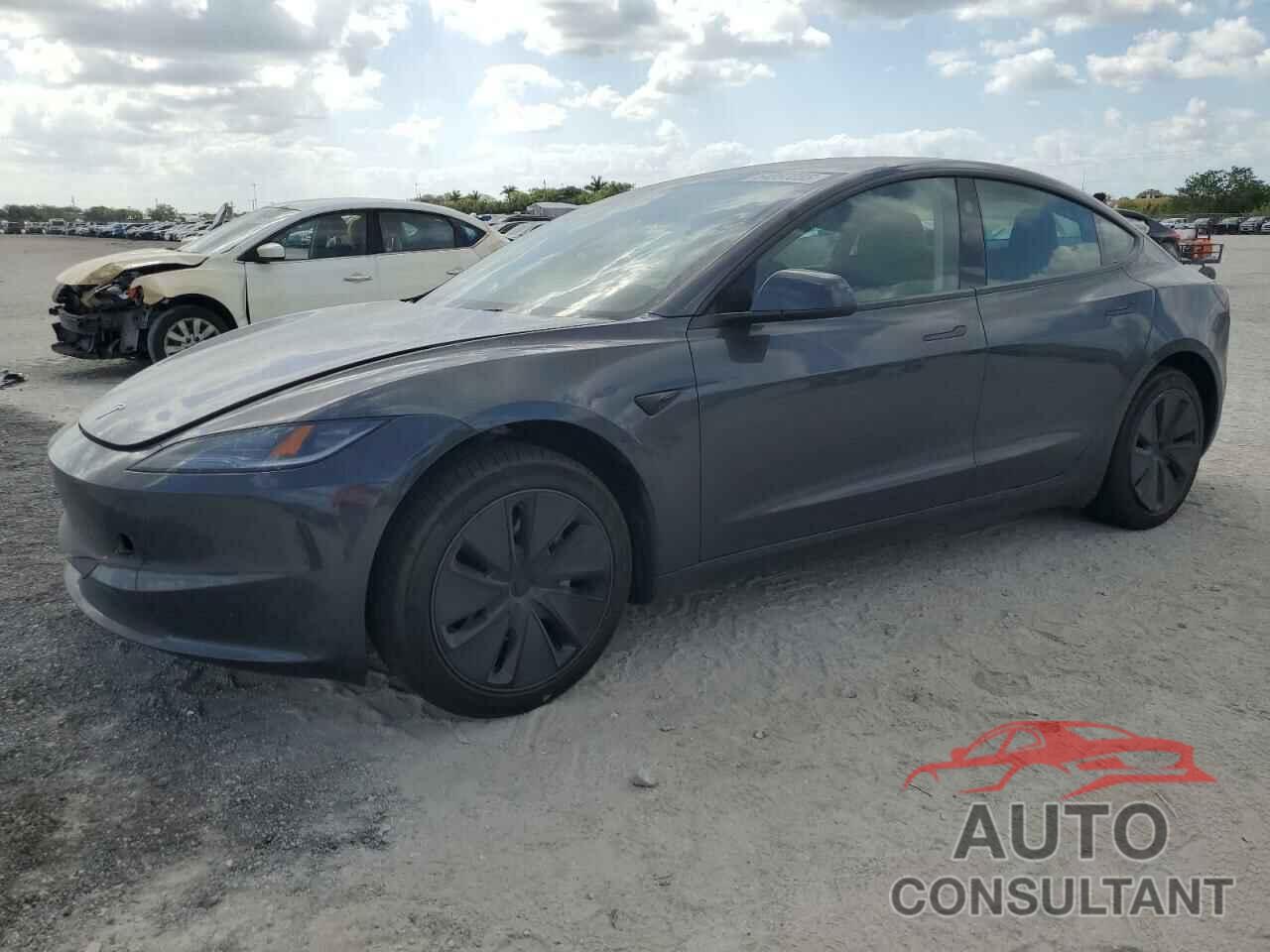 TESLA MODEL 3 2025 - 5YJ3E1EA9SF903788