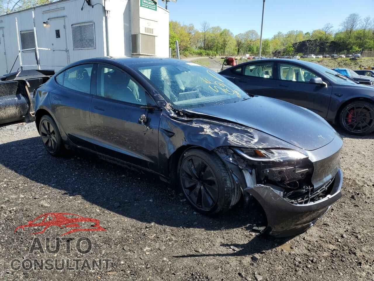 TESLA MODEL 3 2024 - 5YJ3E1EA5RF771297