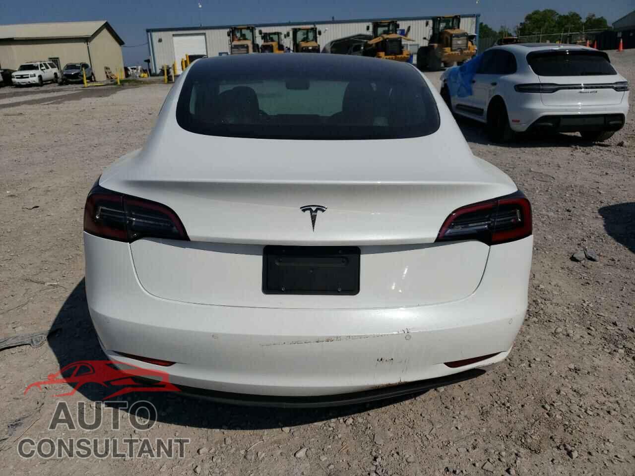 TESLA MODEL 3 2019 - 5YJ3E1EA3KF476401