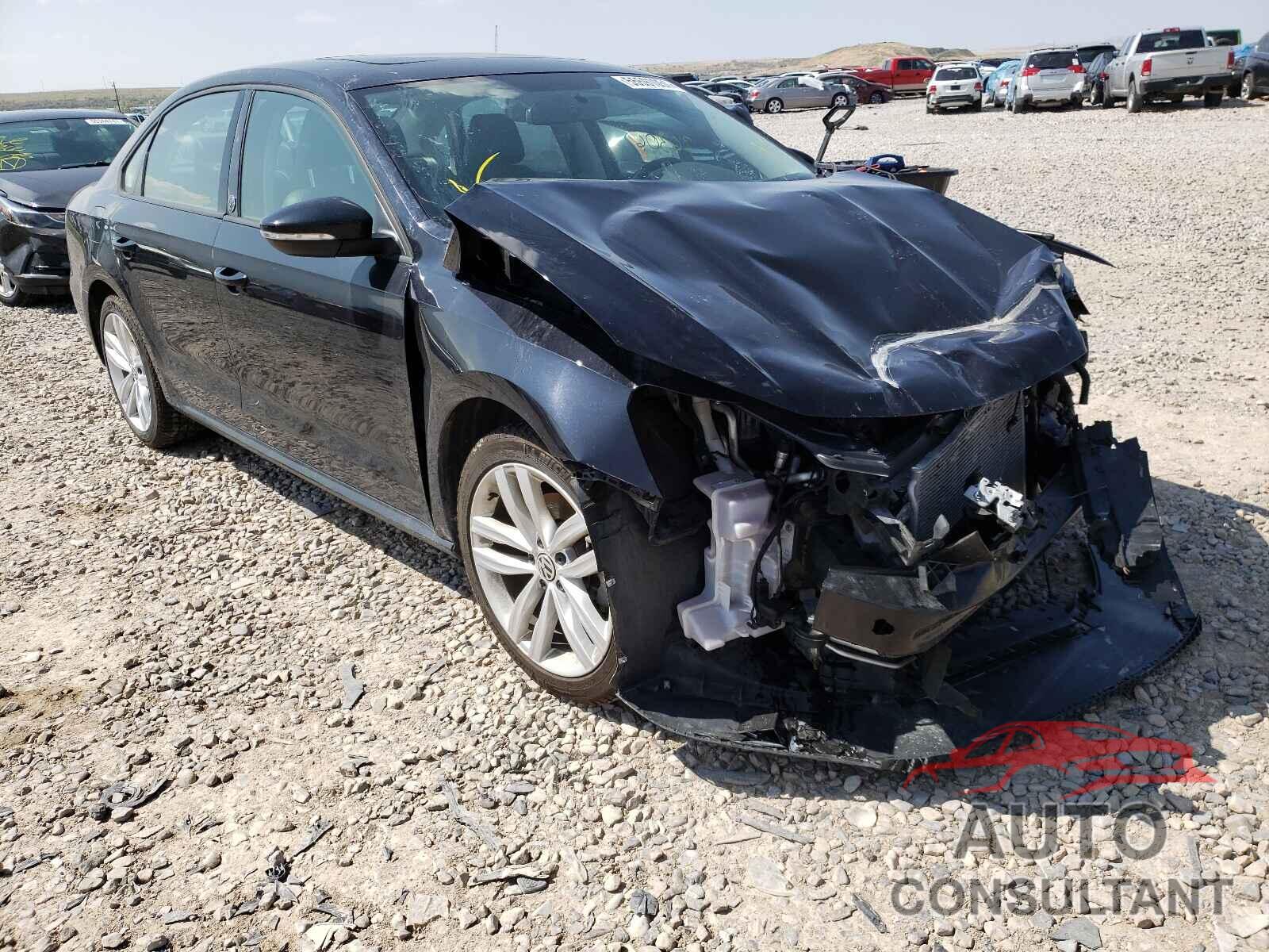 VOLKSWAGEN PASSAT 2019 - 1VWLA7A33KC003971