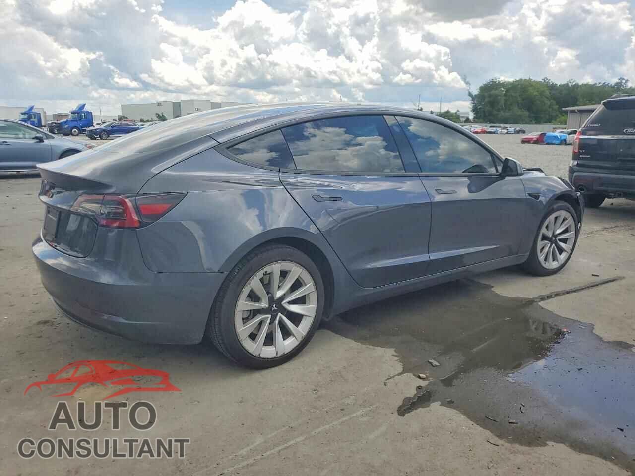 TESLA MODEL 3 2023 - 5YJ3E1EAXPF669328