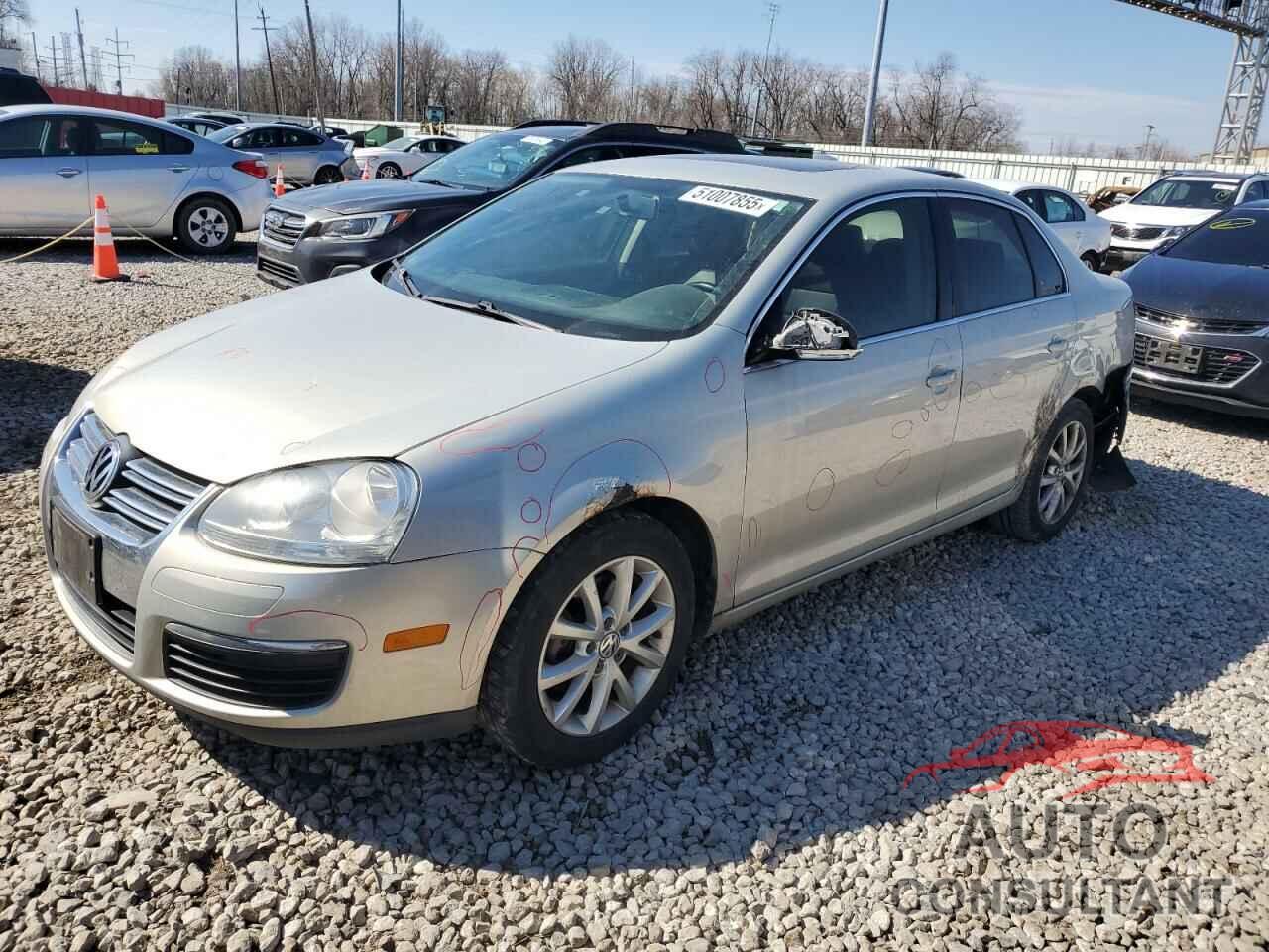 VOLKSWAGEN JETTA 2010 - 3VWRZ7AJ7AM039760