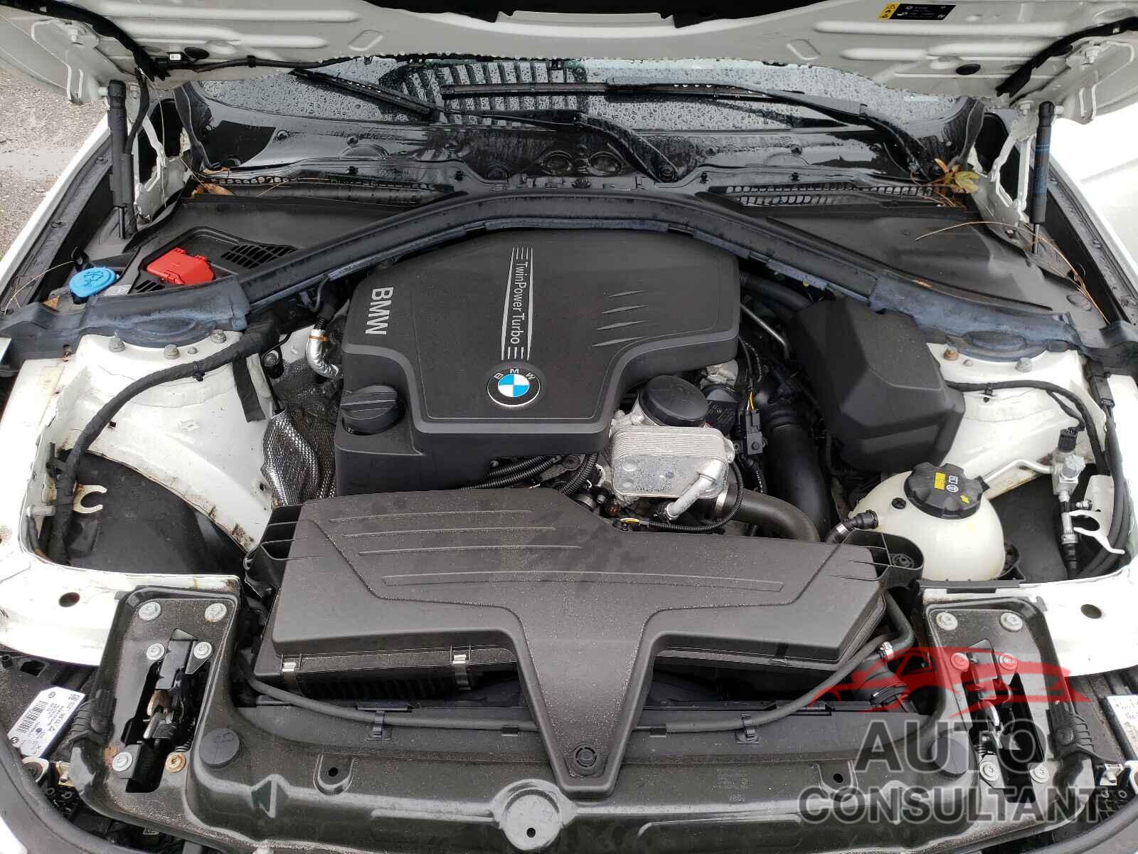BMW 3 SERIES 2018 - WBA8E5G51JNU47618