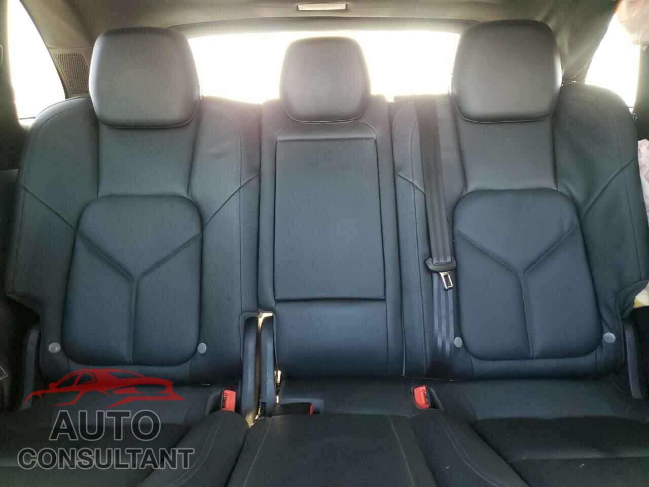 PORSCHE CAYENNE 2012 - WP1AE2A21CLA92318