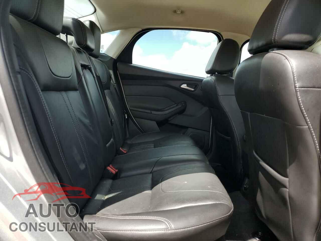 FORD FOCUS 2014 - 1FADP3F29EL381284