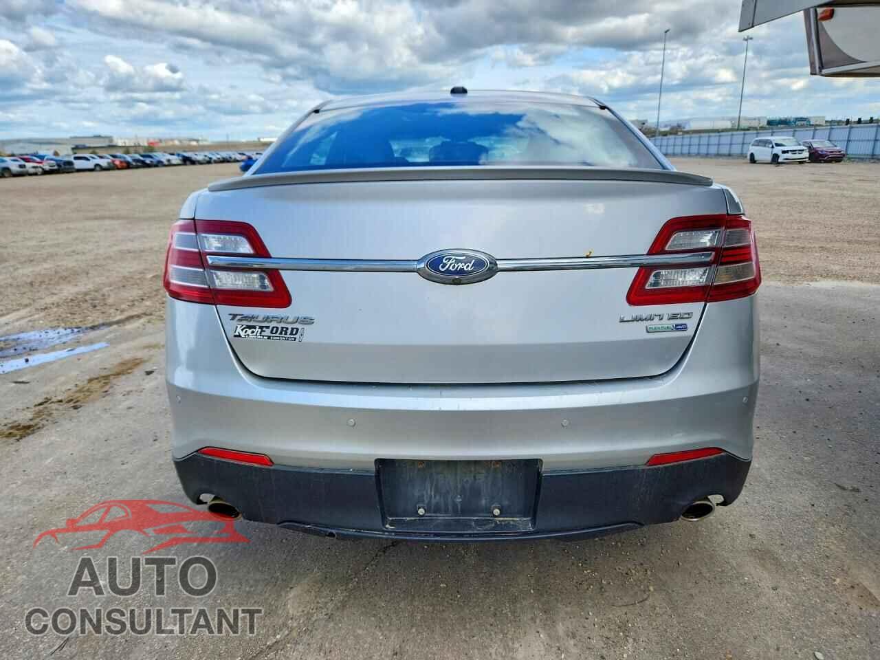 FORD TAURUS 2016 - 1FAHP2J82GG129959