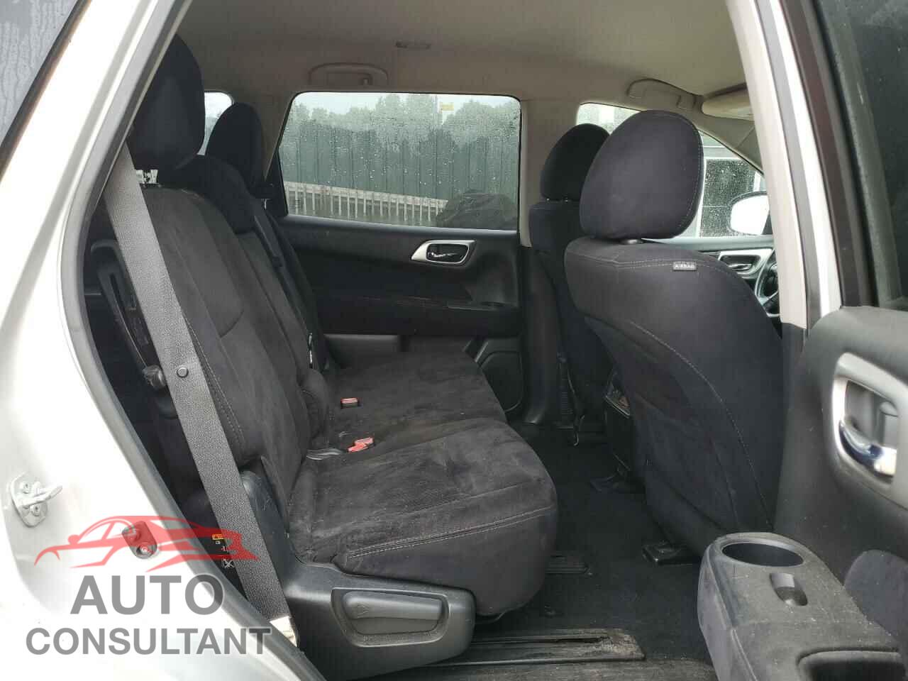 NISSAN PATHFINDER 2015 - 5N1AR2MN2FC621609