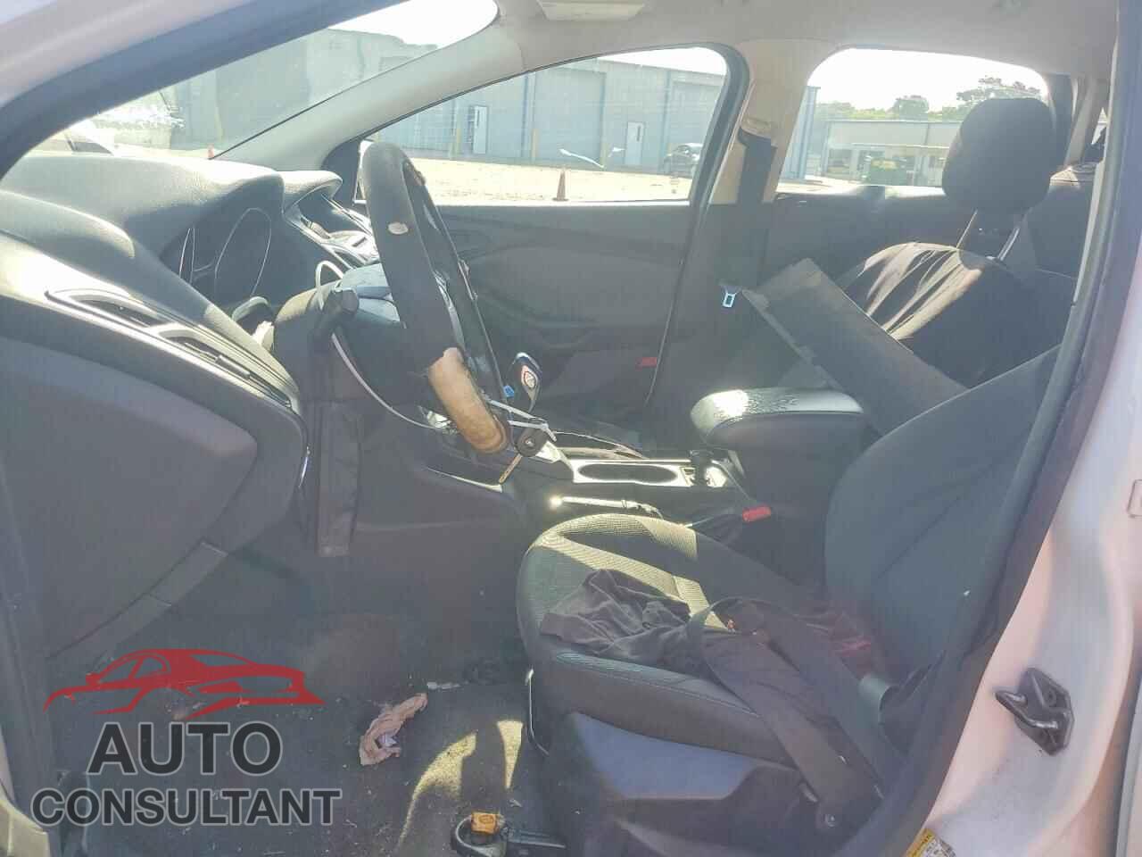 FORD FOCUS 2012 - 1FAHP3F25CL106705