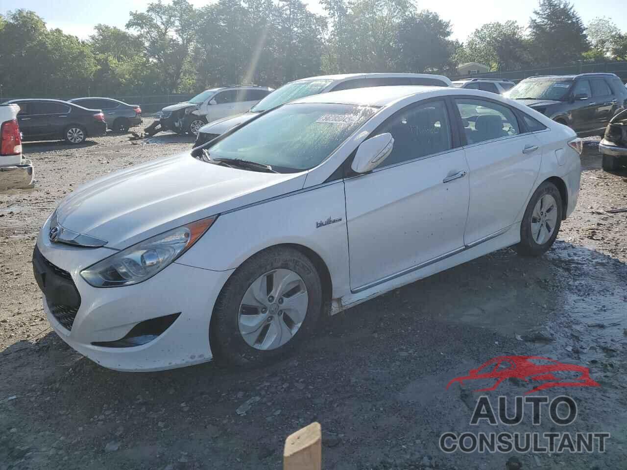 HYUNDAI SONATA 2013 - KMHEC4A43DA078984