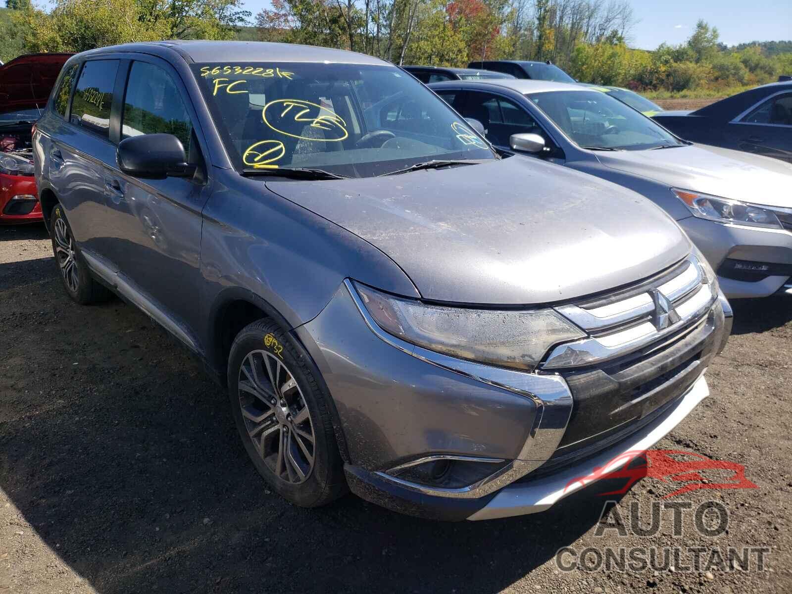 MITSUBISHI OUTLANDER 2018 - JA4AZ3A35JJ001851