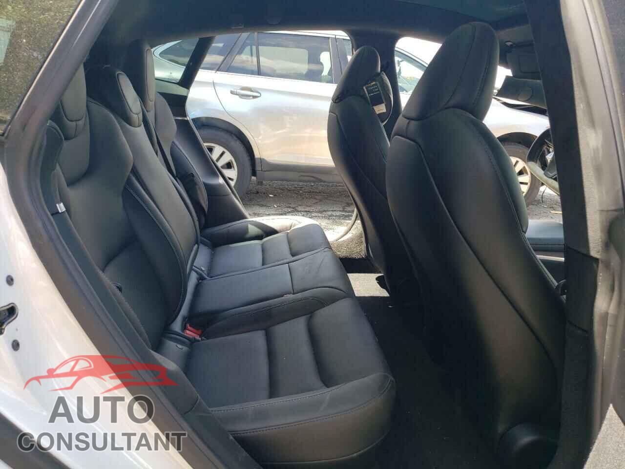 TESLA MODEL S 2021 - 5YJSA1E64MF438794