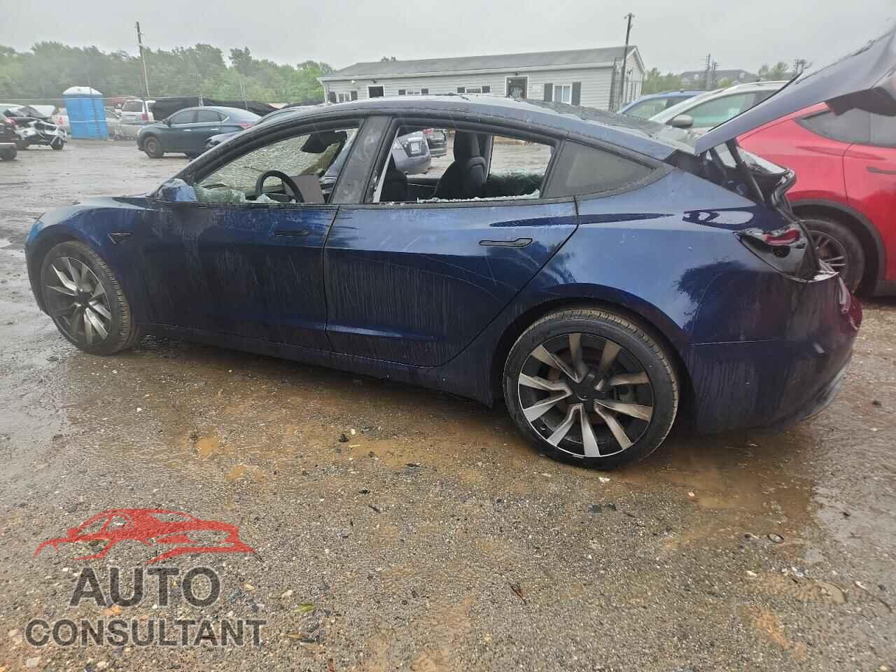 TESLA MODEL 3 2024 - 5YJ3E1EA4RF829917