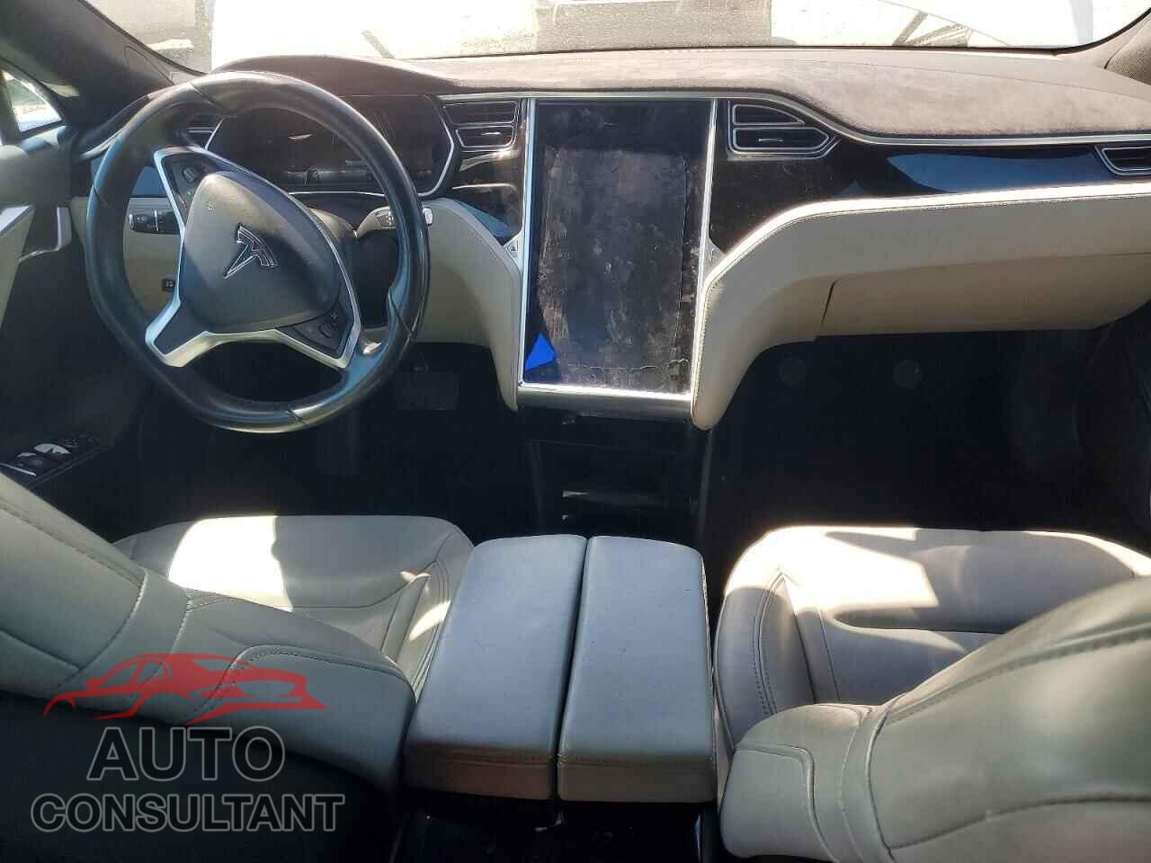 TESLA MODEL S 2015 - 5YJSA1E22FF120253