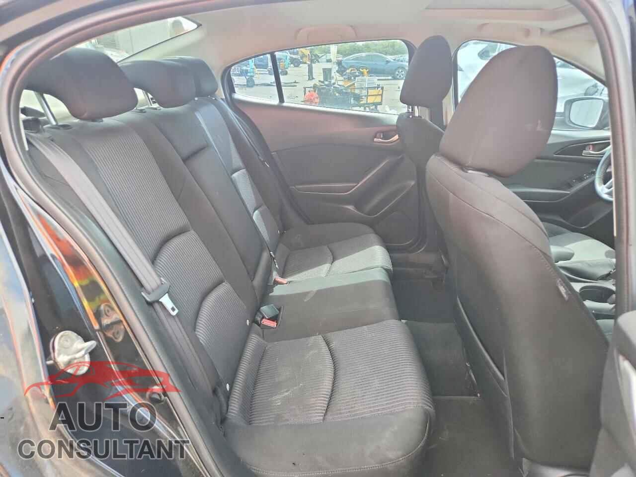 MAZDA 3 2015 - 3MZBM1V79FM164942