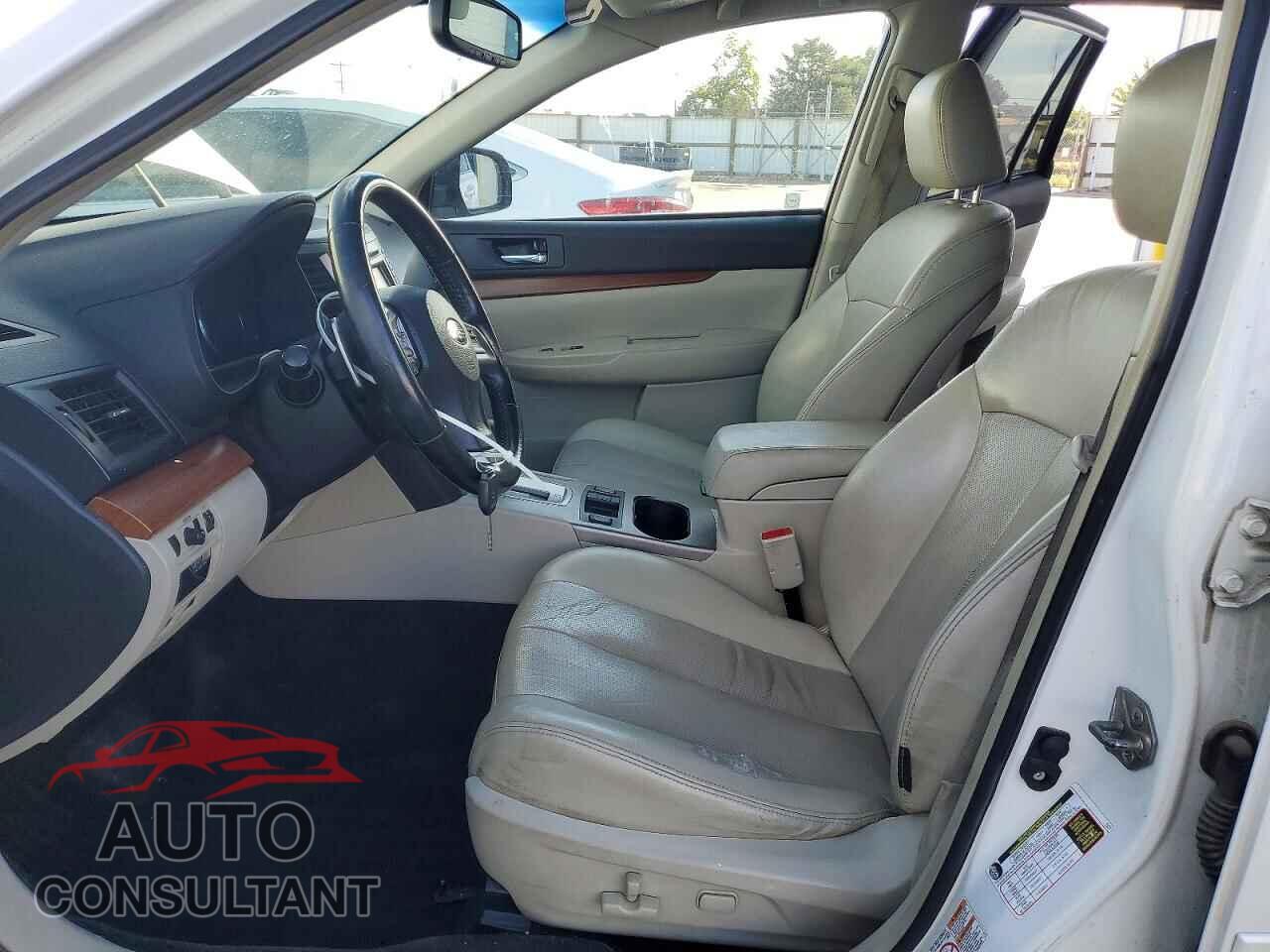 SUBARU OUTBACK 2013 - 4S4BRBJC0D3299153