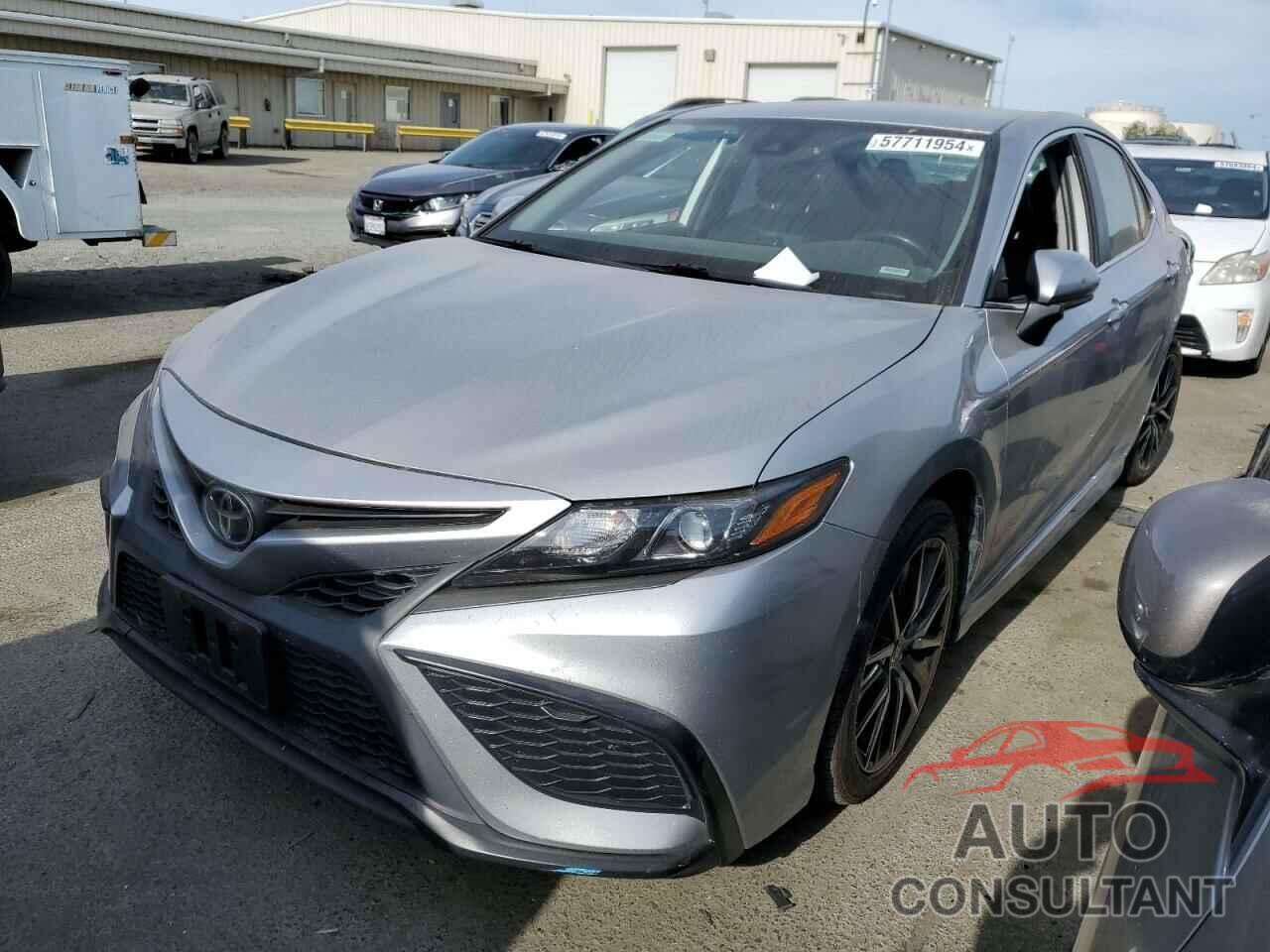 TOYOTA CAMRY 2021 - 4T1G11AK3MU442136