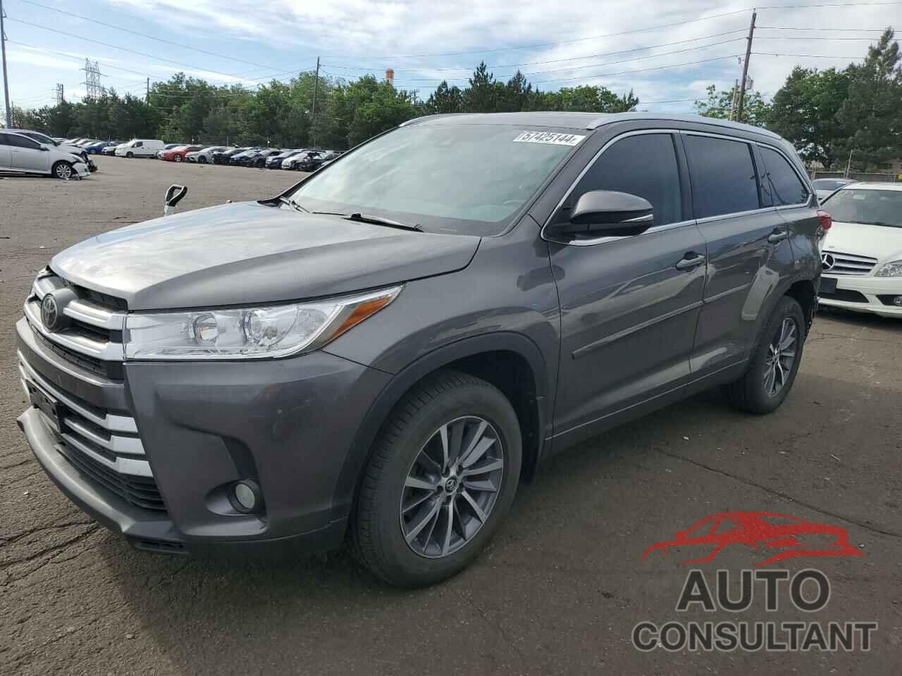 TOYOTA HIGHLANDER 2018 - 5TDJZRFH0JS839365