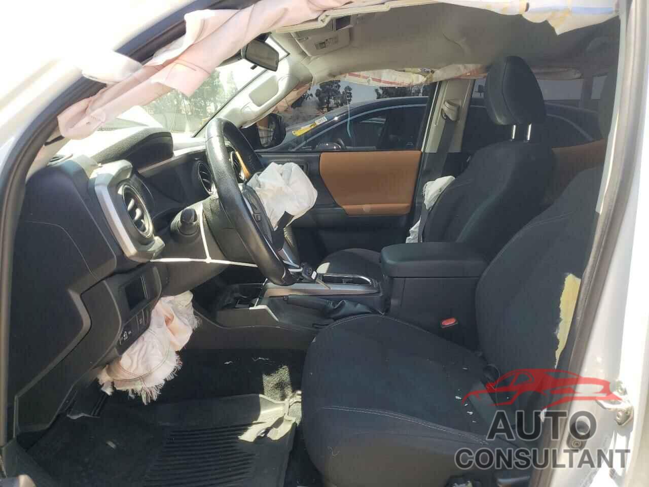 TOYOTA TACOMA 2018 - 5TFAX5GNXJX126244