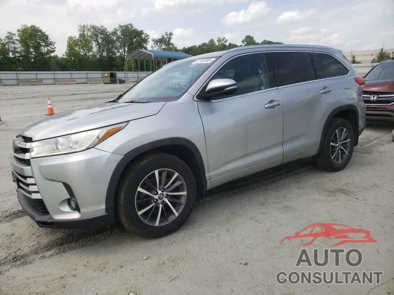 TOYOTA HIGHLANDER 2017 - 5TDJZRFH7HS371631