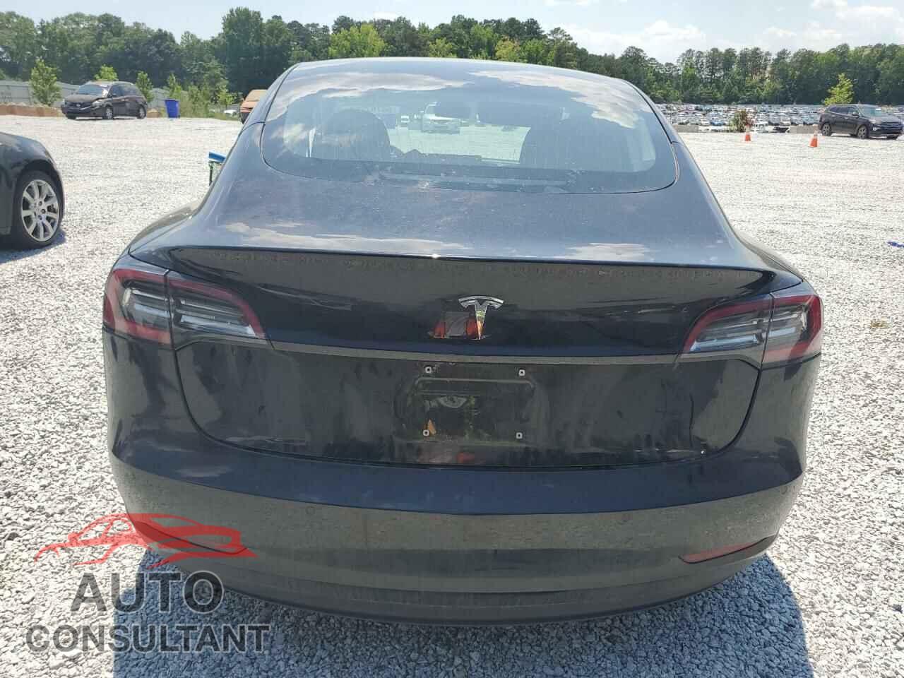TESLA MODEL 3 2018 - 5YJ3E1EB8JF095568