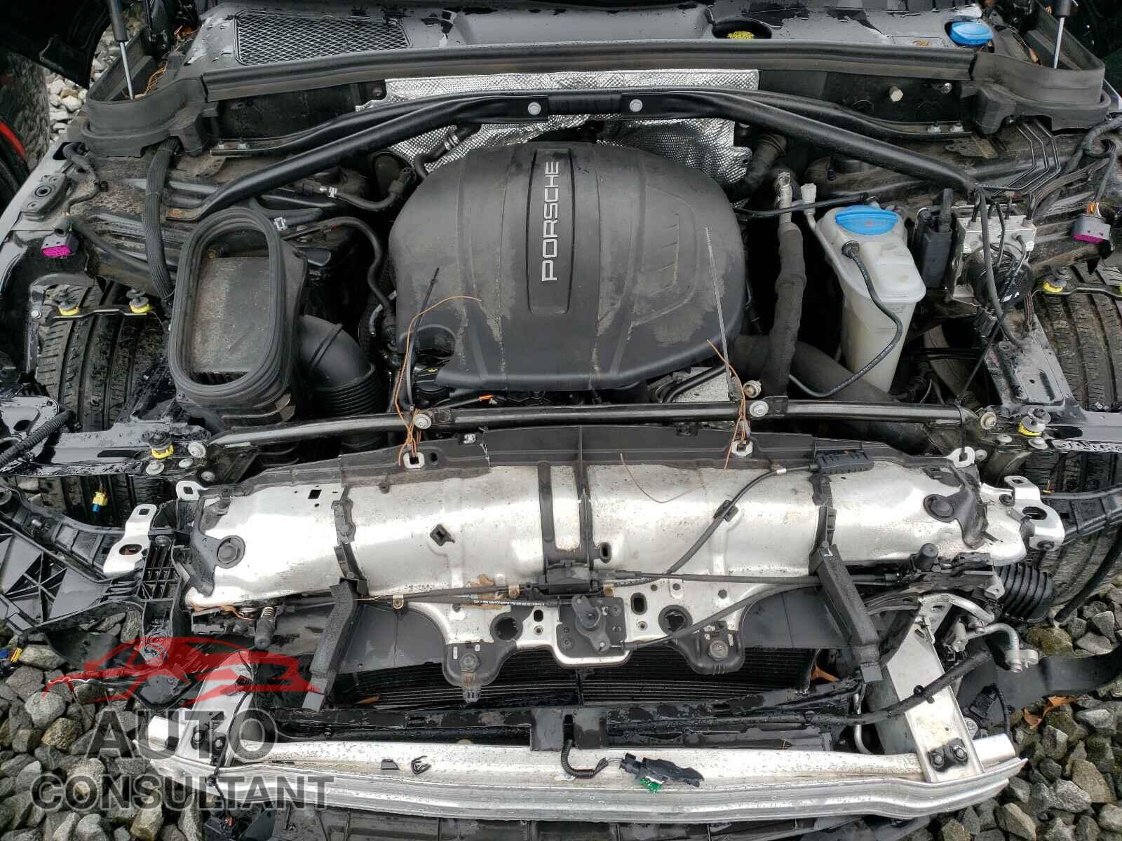 PORSCHE MACAN 2017 - WP1AA2A51HLB00690