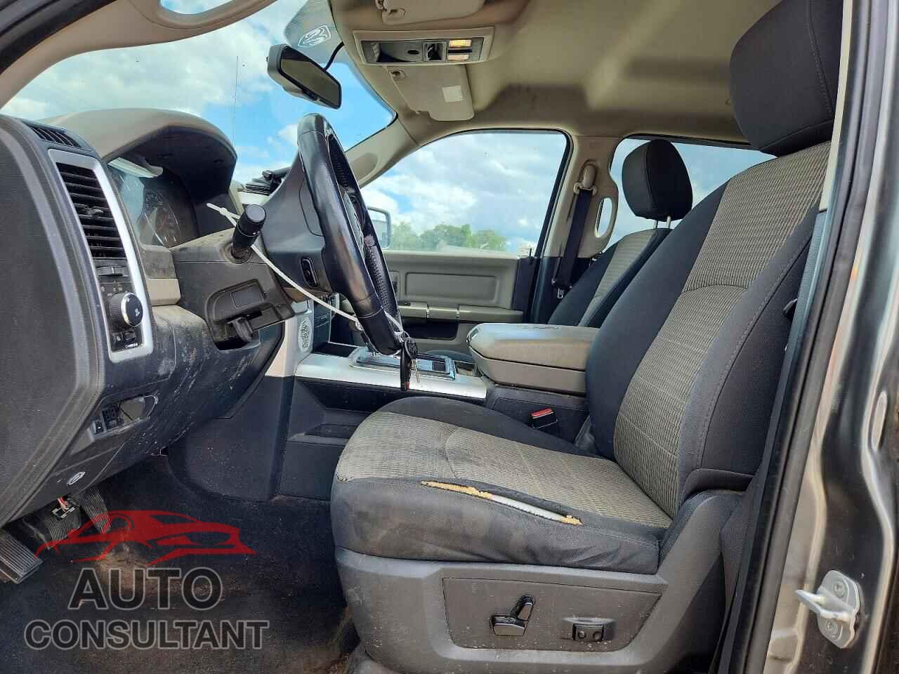 DODGE RAM 1500 2012 - 1C6RD7LT5CS203976