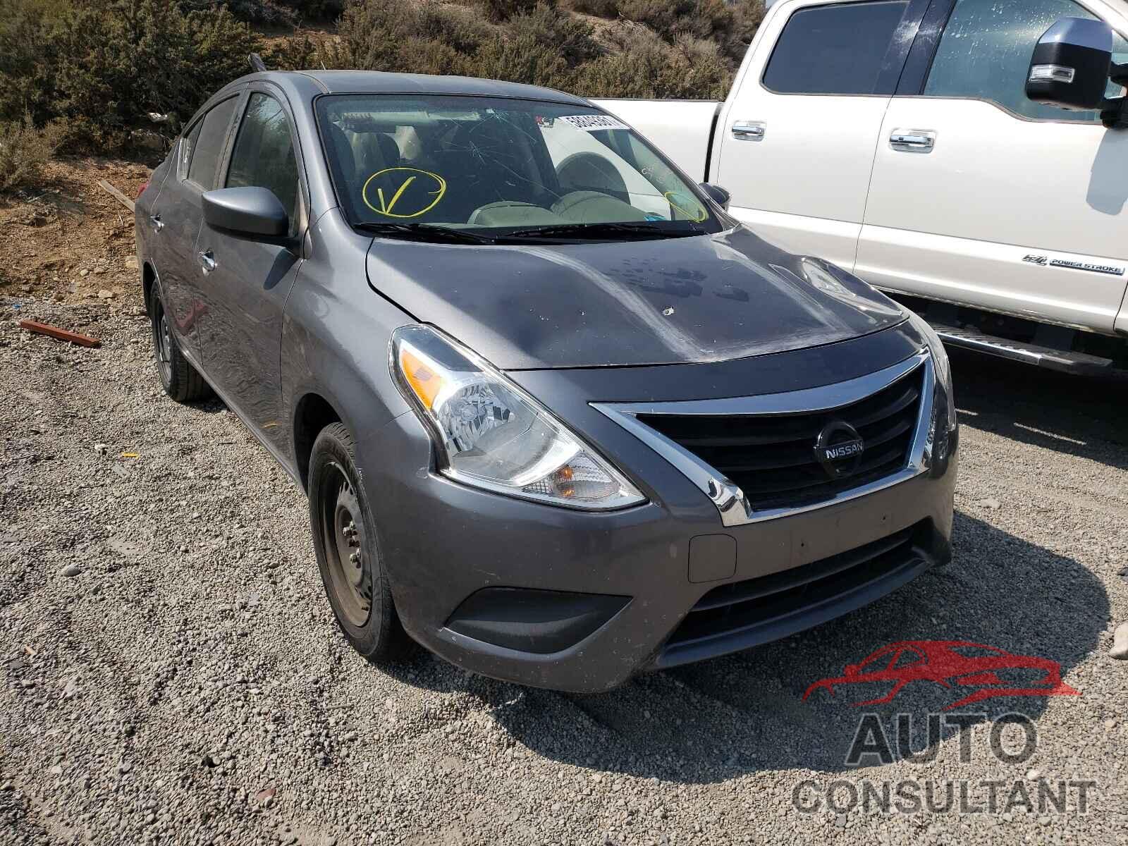 NISSAN VERSA 2018 - 3N1CN7AP3JL878564