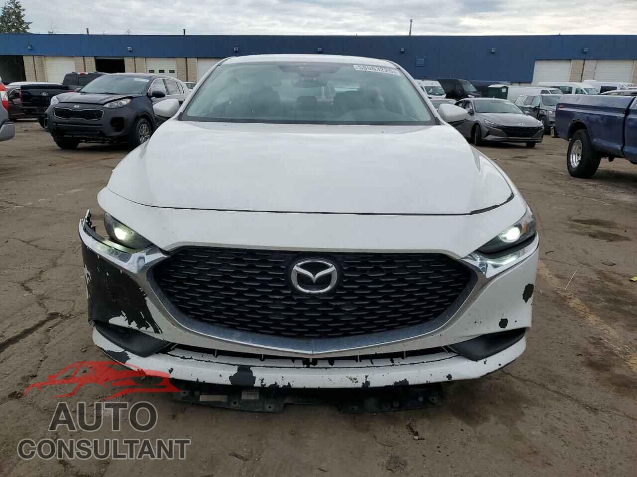MAZDA 3 2019 - 3MZBPABL8KM114164