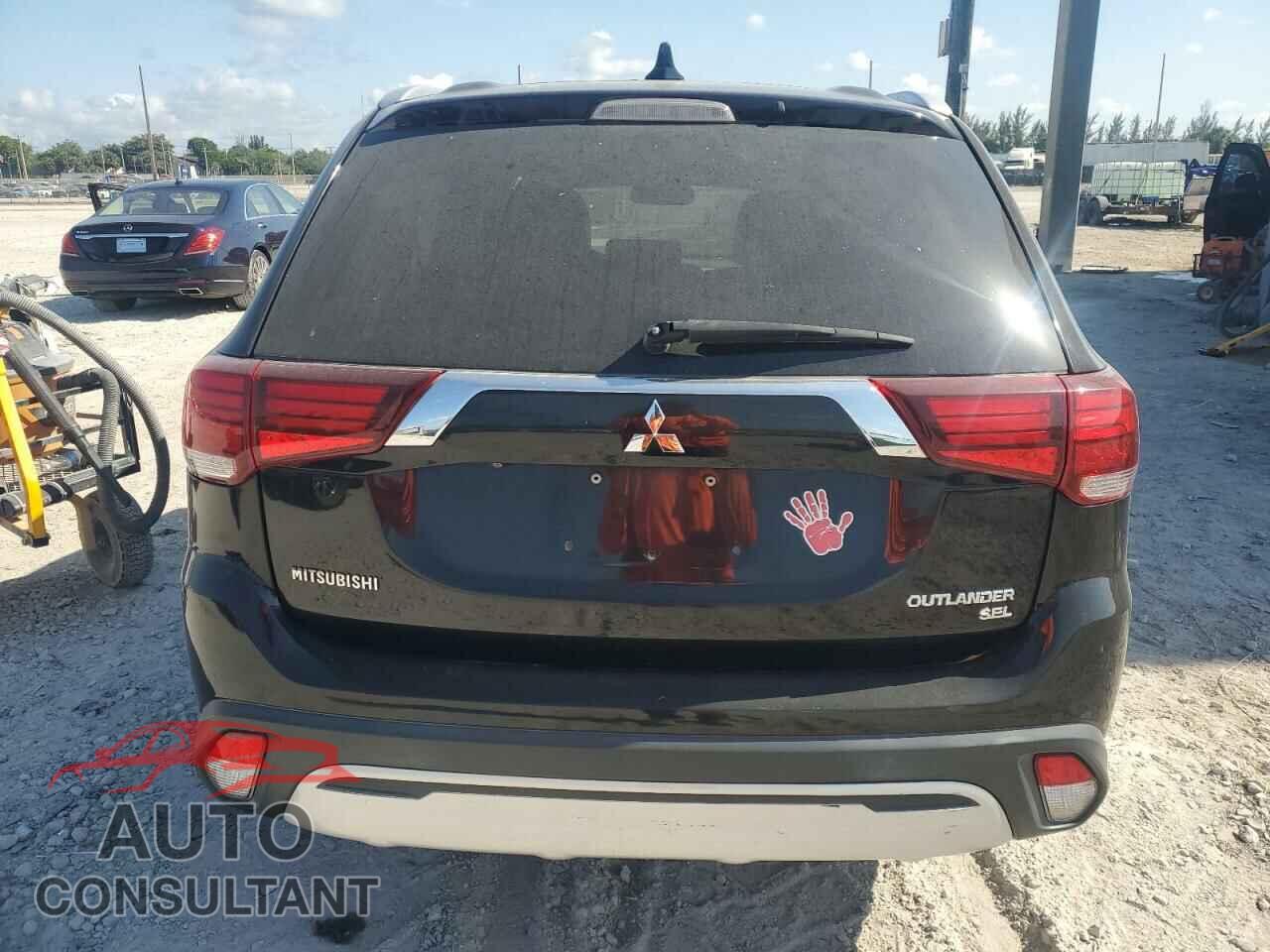 MITSUBISHI OUTLANDER 2019 - JA4AD3A3XKZ035883