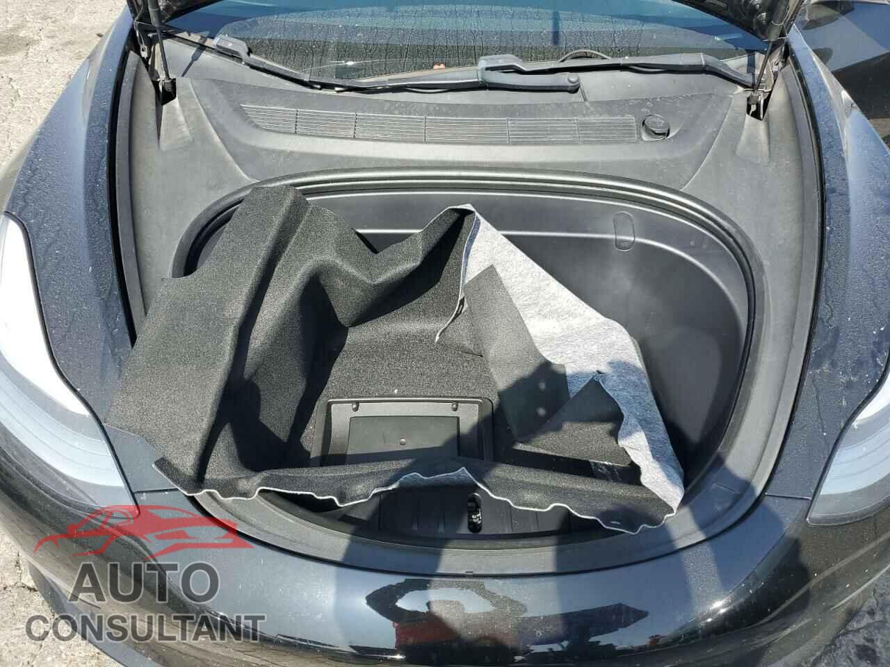 TESLA MODEL 3 2019 - 5YJ3E1EA4KF417678